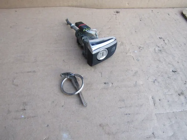 Linker deurslot cilinder Mercedes W210 W208 W202 image 2