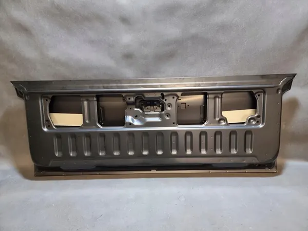 Takaluukku Mitsubishi L200 V 14-19 OEM 6724A188 image 7