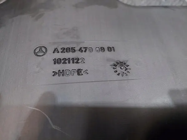 Réservoir AdBlue OEM A2054706901 pour Mercedes C300 W205 image 9