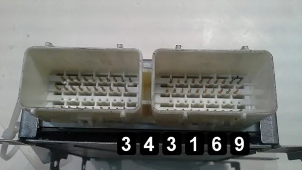 ECU Dodge Caravan usado OEM AM-343169 image 4