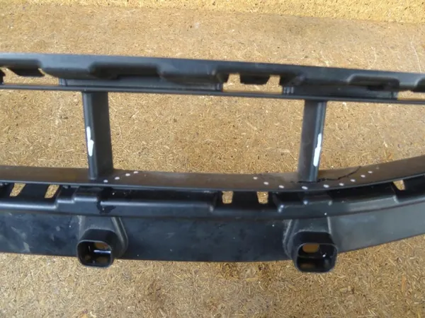 Rejilla de Parachoques Delantera AUDI Q3 8U 8U0807683 image 4