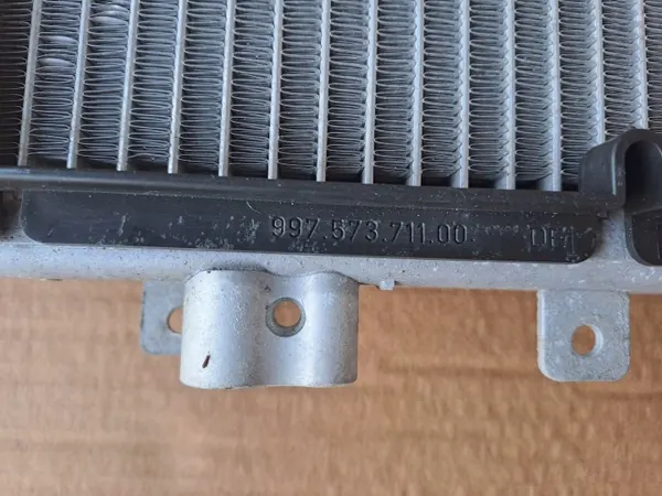 Radiateur d'eau Porsche 911 OEM 99757371100 image 3