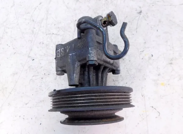 AUDI A4 B5 1.6 94-01 Servolenkungspumpe image 4