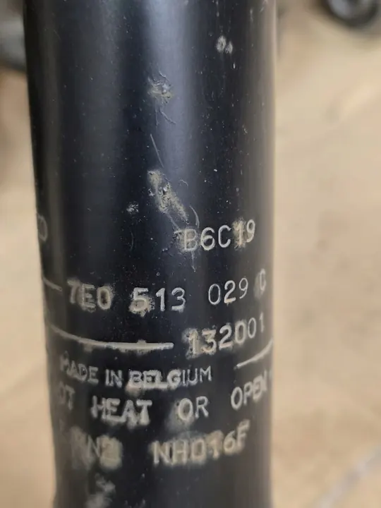 VW Transporter T5 T6 Stötdämpare Set OE 7E5413031H image 2