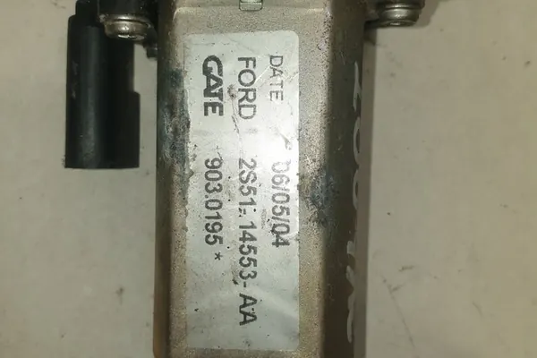 Etupään oikea ikkuna moottori FORD FIESTA V image 2