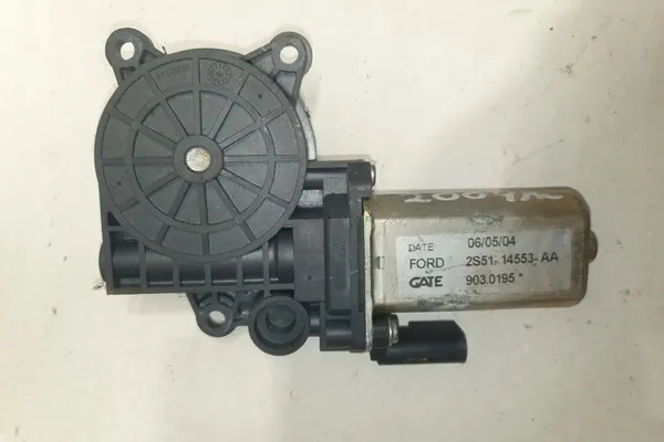 Etupään oikea ikkuna moottori FORD FIESTA V image 5