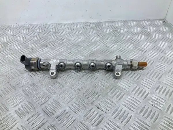 Regulador pressão combustível OEM 03L089M VW Scirocco image 2