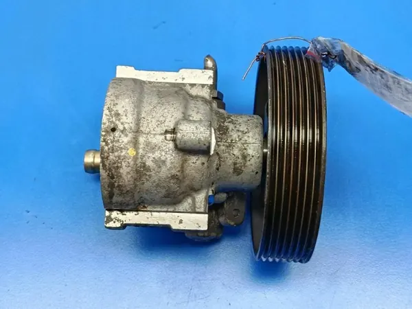 Renault servostyrpump OEM 8200054528 Begagnad image 4