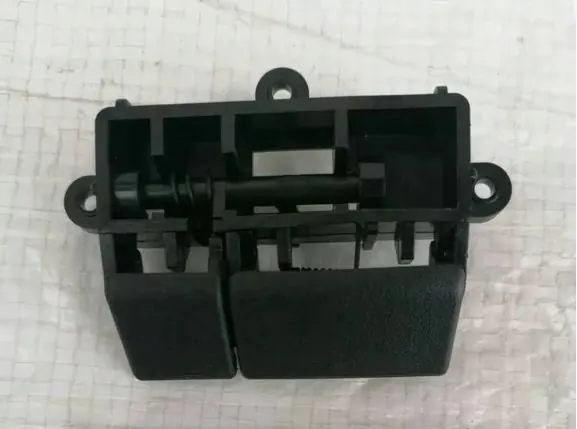 Bouton d'ouverture accoudoir OEM 2026801184 Mercedes W202 image 2