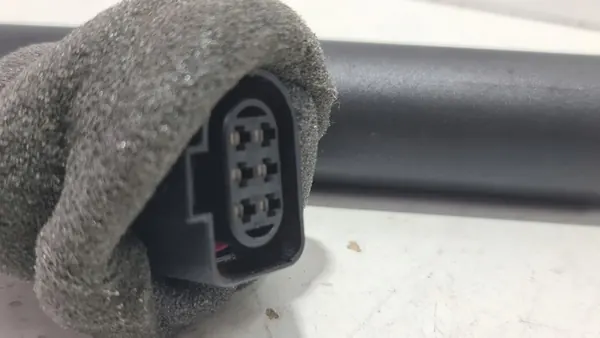 Kofferbak Gasveer VW T6 Transporter Multivan OEM 7E5827851D image 2