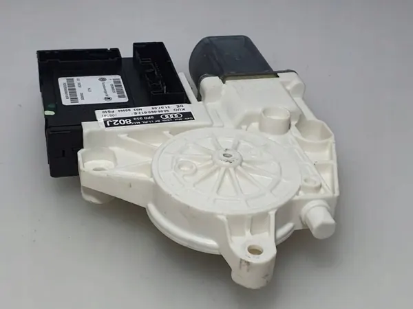 Motor de janela OEM 8P0959802J direito dianteiro image 5