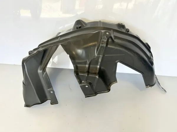 Pasos de rueda trasero izquierdo Yaris Cross Toyota OEM 65638-0D010 image 2