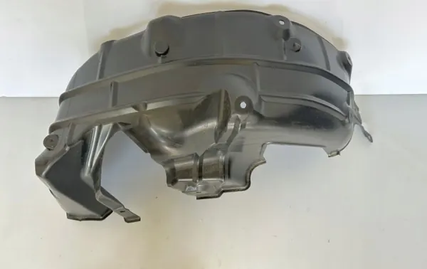 Pasos de rueda trasero izquierdo Yaris Cross Toyota OEM 65638-0D010 image 4
