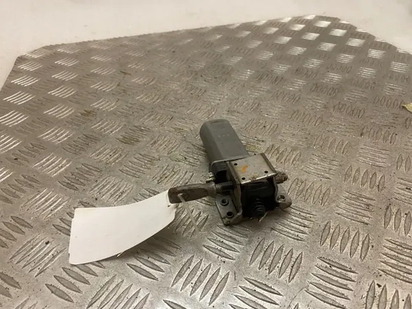 Motor de ajuste de asiento Mercedes-Benz GL X166 - Usado image 10