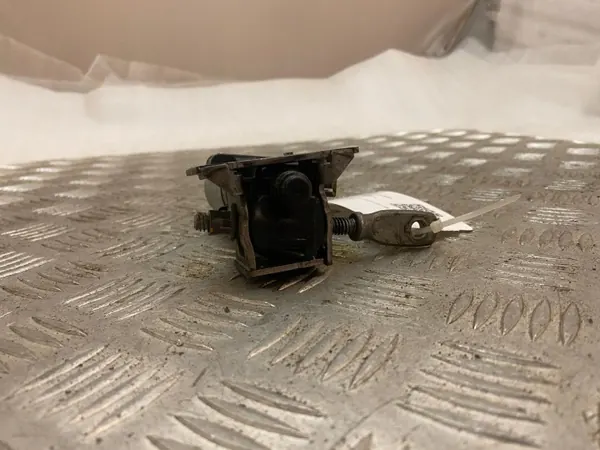 Motor de ajuste de asiento Mercedes-Benz GL X166 - Usado image 7