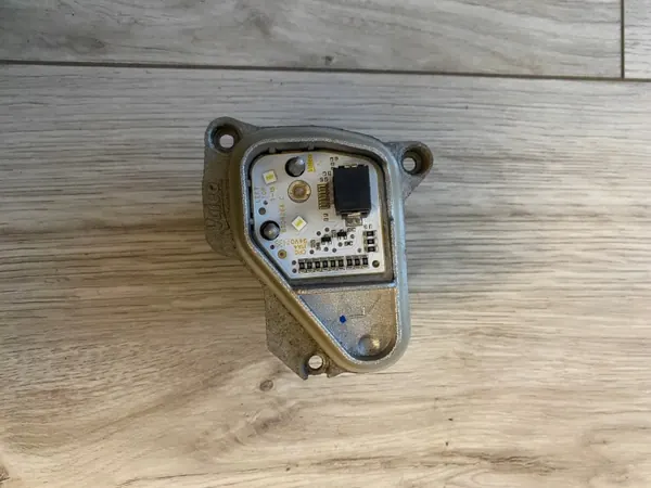 SEAT Leon III LED-modul OEM 5F0941475 Vänster Sida image 3