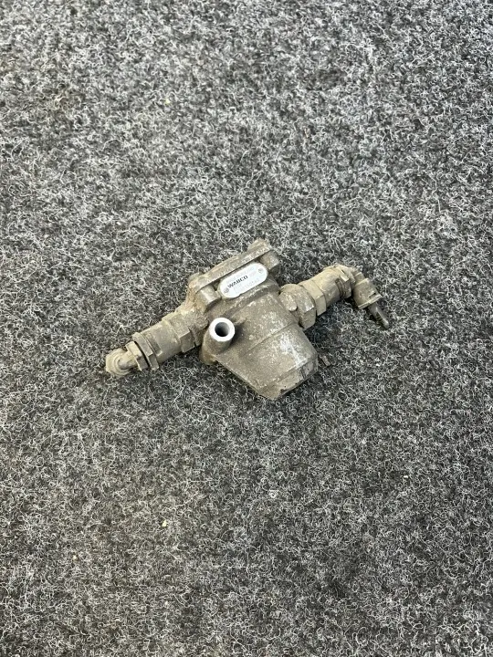 Iveco Eurocargo II drukbegrenzingsklep OEM 4750150360 image 2