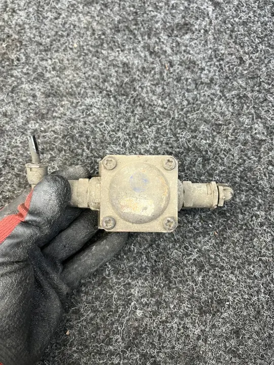 Iveco Eurocargo II drukbegrenzingsklep OEM 4750150360 image 3