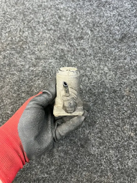 Iveco Eurocargo II drukbegrenzingsklep OEM 4750150360 image 5