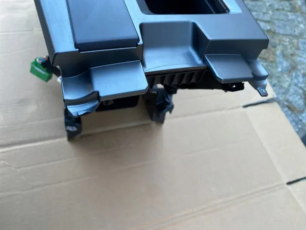 Opel Grandland X middenconsole armsteun OEM image 3