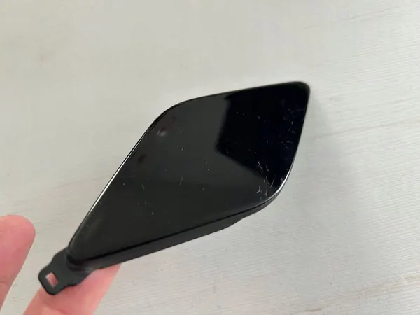 VOLVO S90 2016-2024 Copertura Gancio Posteriore OEM image 2