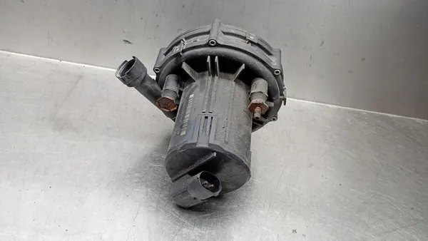 Pompe à air secondaire BMW E46 318i 1.9B Sedan 98R image 3