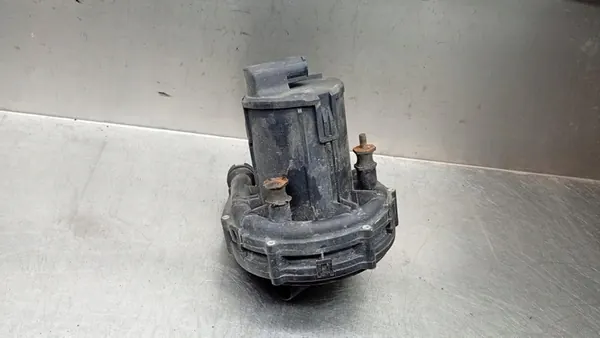 Pompe à air secondaire BMW E46 318i 1.9B Sedan 98R image 4