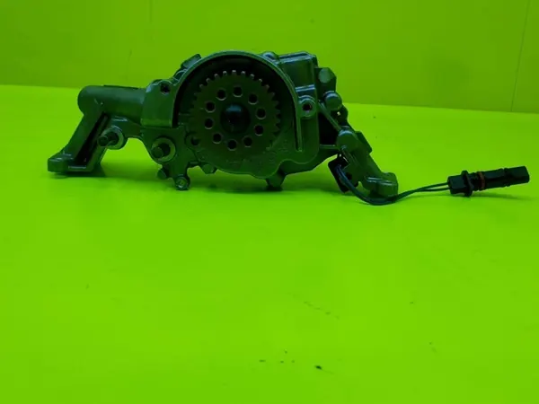 Moottoriöljypumppu OEM 01217F1559 Maseratille image 3