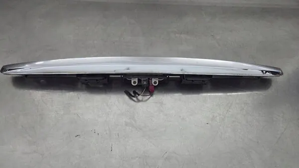 MERCEDES W169 Moldura de maletero A1697401993 image 3