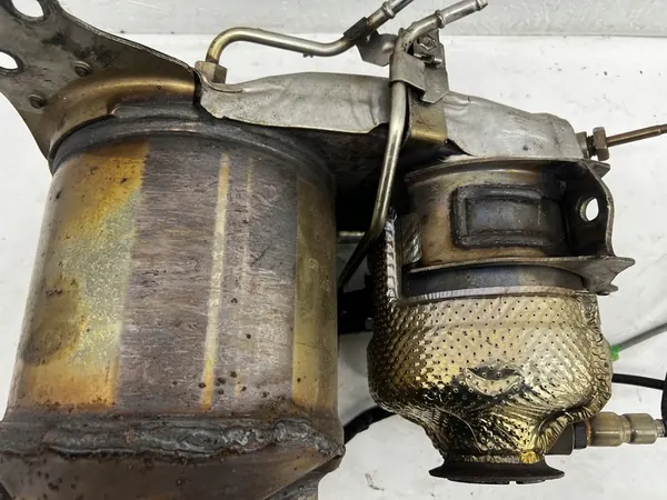 Catalyseur DPF + Capteurs VW Passat B8 Golf VII 04L131602P 04L131765AN image 10