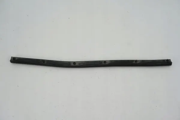 Joint de Couvercle Moteur OEM 7C0823707 VW Crafter image 3