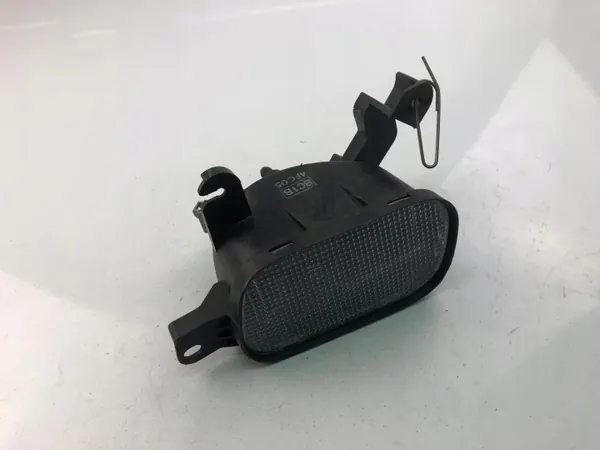 Luz Trasera Halógena Mazda 323 CV OEM 0168254R image 2