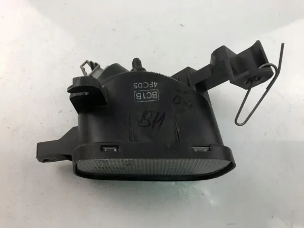 Luz Trasera Halógena Mazda 323 CV OEM 0168254R image 3