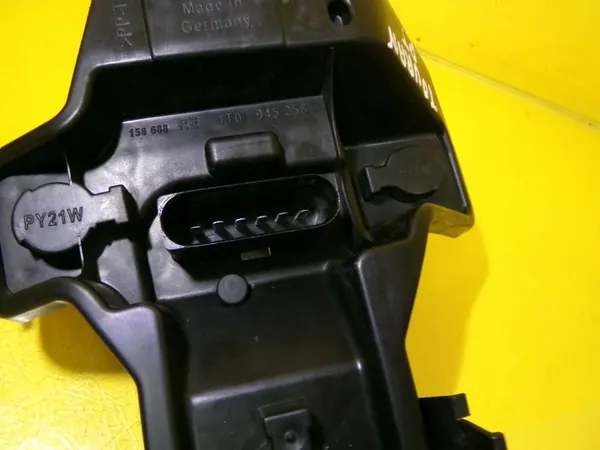Insert Phare Arrière Droit OEM DRC99333 pour VW Touran image 4