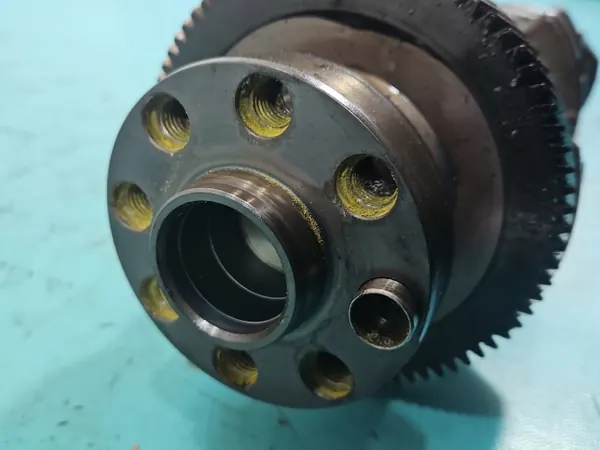 Virabrequim BMW OEM 7793904 M47 2.0D 122CV Usado image 8