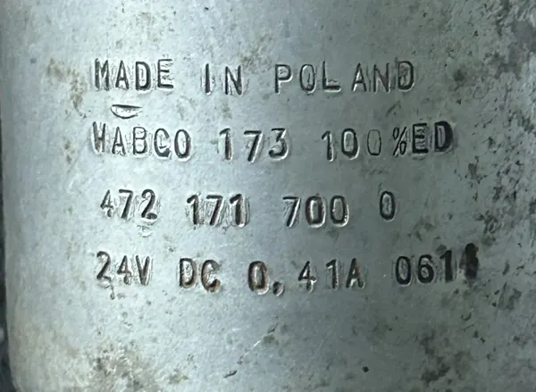 Válvula magnética Wabco 4721717000 - Usada image 5
