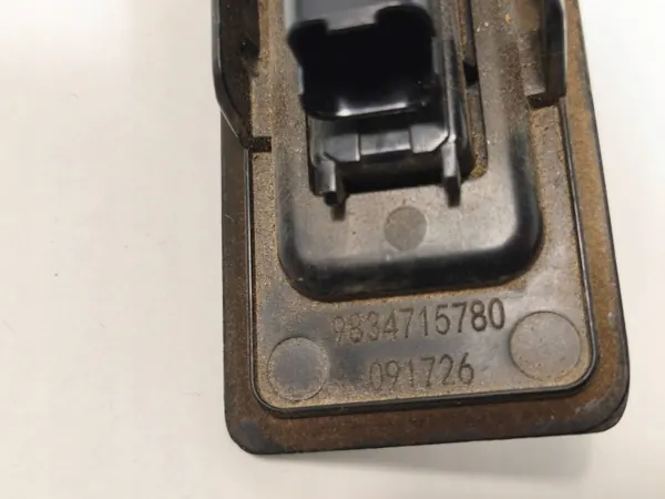 Opel Mokka B Kofferbakstrip OEM 9834715780 image 3