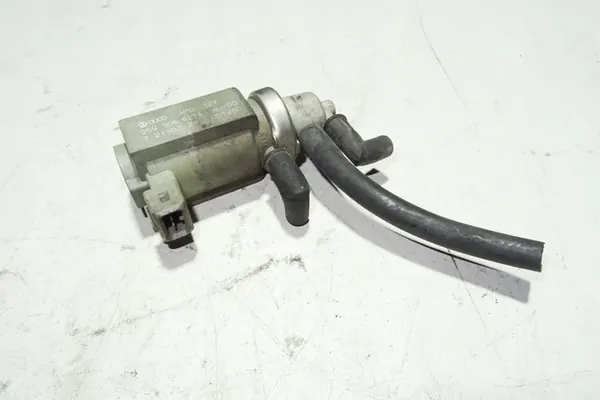 Elektromagnetisk ventil AUDI A6 2.5L Diesel 059906627A image 2