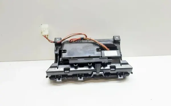 Cinzeiro Compartimento BMW 5 F10/F11 OEM 9171558 image 3