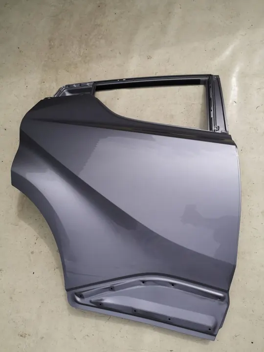 Bakre högra dörr Toyota CH-R 2016- OEM 67003F4010 image 2