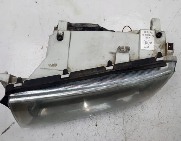 Vasen Etuvalo Skoda Octavia image 2