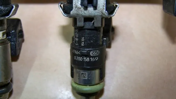 Inyector Bosch 0 280 158 169 image 2