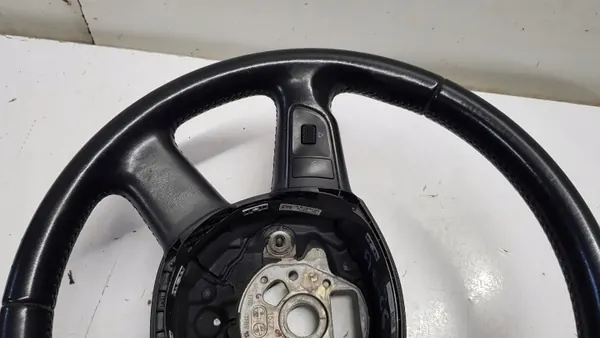 Audi A6 C6 Nahkaohjauspyörä OEM 4F0419091DB - Käytetty image 3