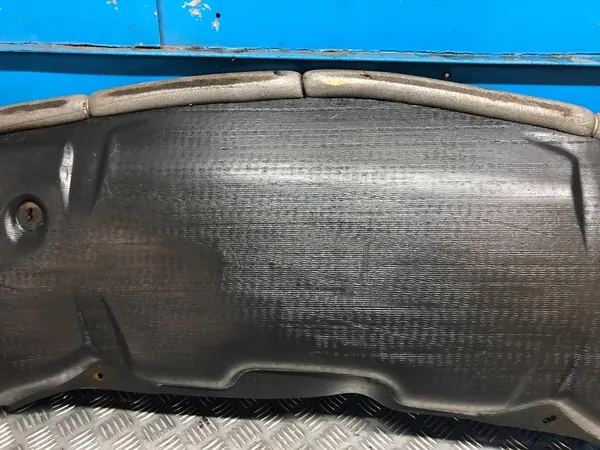 MERCEDES W211 2.2 CDI OM646 Underbody Shield image 3