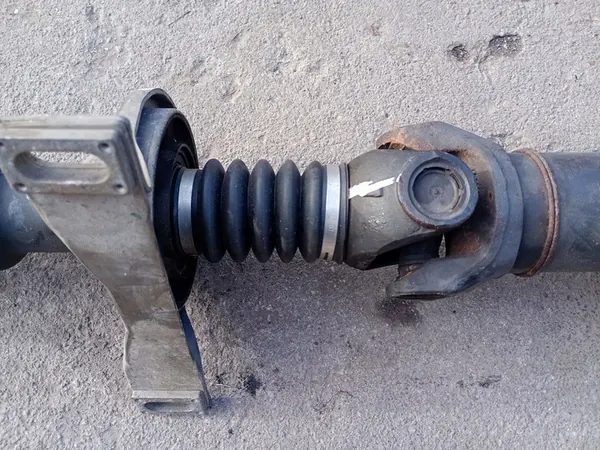 Drivaxel Mercedes Benz Sprinter A9064100106 image 5