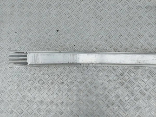 Etupuskuri BMW X3 E83 Uusi OEM 51113439780 image 6
