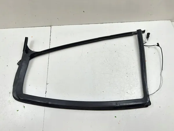 Maserati Quattroporte achterdeur raamrubber OEM MAM83027 image 4