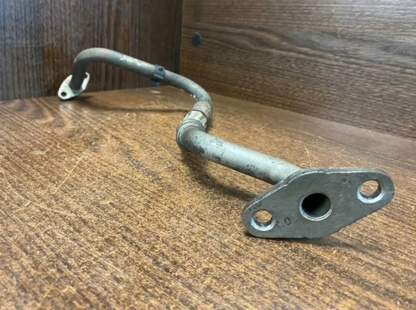 Turbo-öljynpoistoputki OEM 076145735B VW Crafter 2.5 TDI image 4