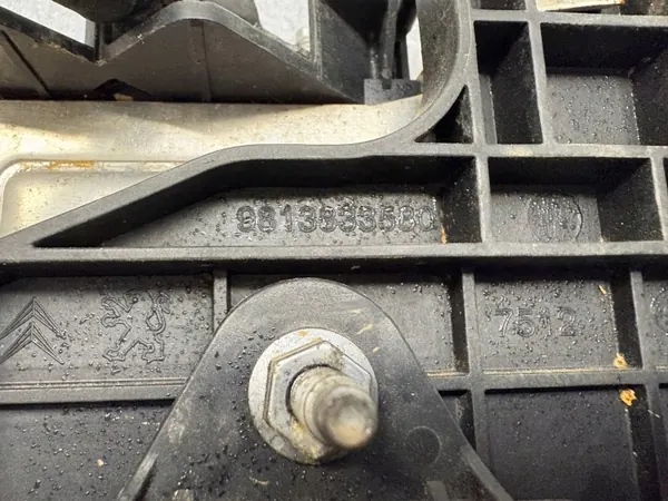 START/STOP-module & Behuizing OEM 9819598180 9813833580 image 8