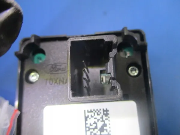 Ford Fiesta MK7 Raamschakelaars voor 2 Ramen OEM image 6